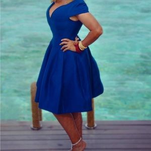 NWOT New Halston Heritage structured cap sleeve navy dress